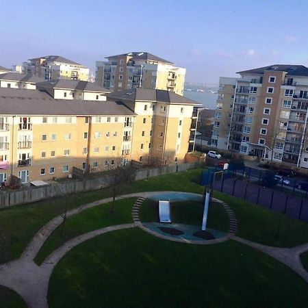 1 Bedroom Flat Near Excel, O2, Canary Wharf - Лондон Екстер'єр фото