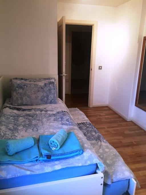 1 Bedroom Flat Near Excel, O2, Canary Wharf - Лондон Екстер'єр фото